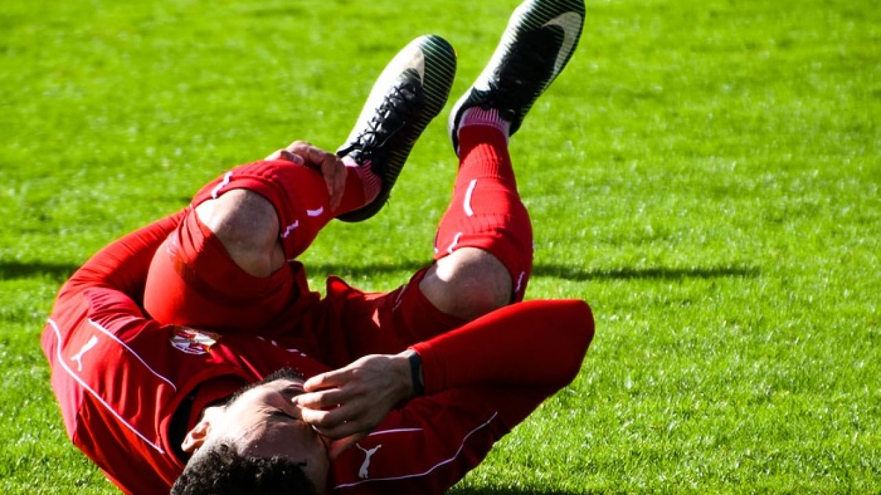 Torceu o joelho jogando futebol ? E agora, será que voltarei a jogar?