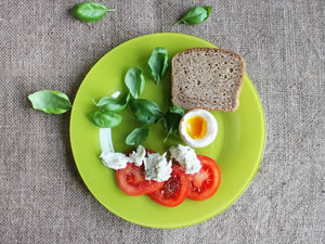 Como melhorar a alimentação e emagrecer com saúde? Como melhorar a alimentação e emagrecer com saúde?