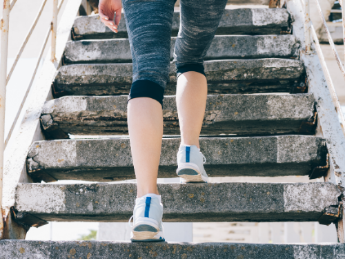 O que traz mais benefícios para a saúde, correr ou subir escada? O que traz mais benefícios para a saúde, correr ou subir escada?